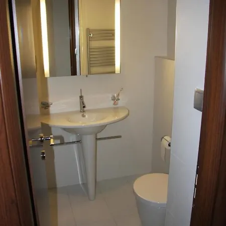 Hotell Art 4*